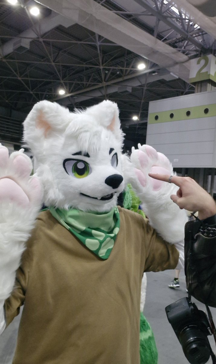 the0mason's tweet photo. that's @gregsamoyed  !!!!!
#OFFF https://t.co/EYqNBeOL4P