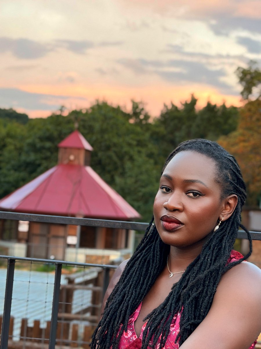 jukaliond's tweet photo. The day my face card declines is the day I am going to be brokeeeeee!!!!

Summer sunsets. #ExploringCzechia https://t.co/UFIfGtTOGX