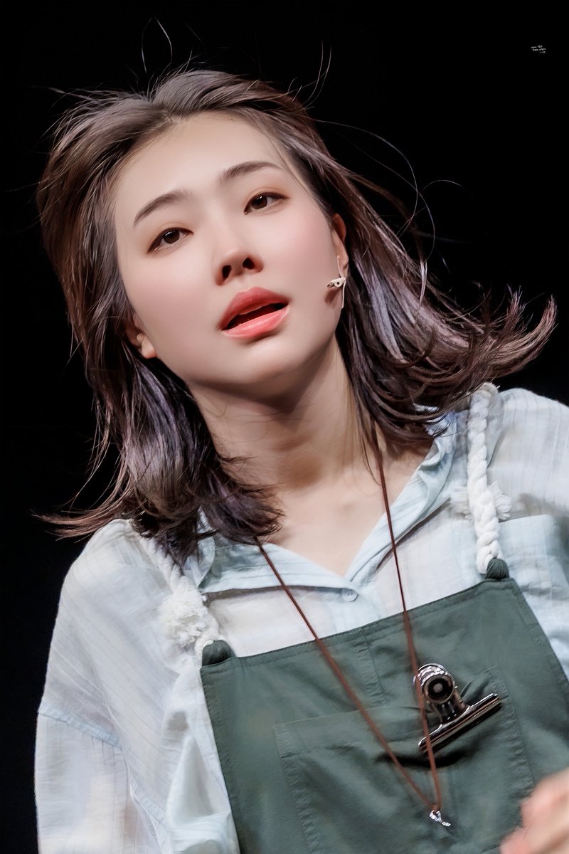 eoyoens's tweet photo. 260802
뮤지컬 청새치 
커튼콜

밀러/루소 • #김서연
그레고리오/에벌린 • #이봄소리 https://t.co/d2GneW2bp8