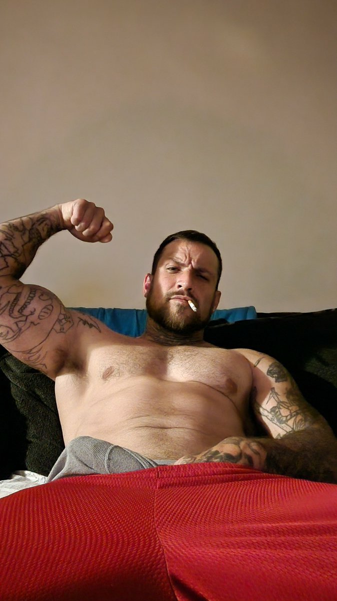 KingLufty_'s tweet photo. Get on your kneels and get $erving 
#findom #cashmaster #alphamale #finsub https://t.co/iKAuu2SCqb