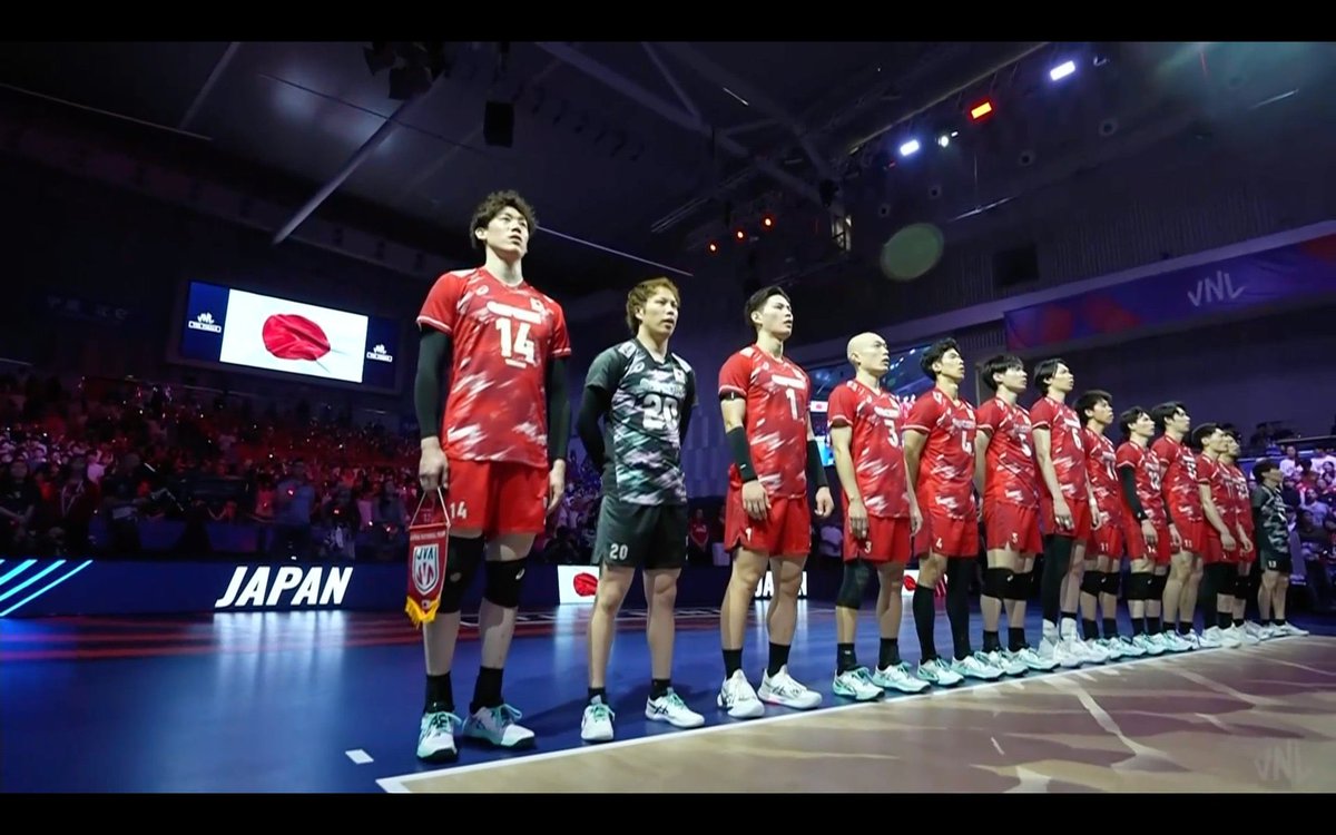 thxuvvw's tweet photo. 🇯🇵 เก่งมากแล้วนะสำหรับ VNL 2026 ญี่ปุ่นพิสูจน์ให้เห็นว่าความแข็งแกร่งของญี่ปุ่นเยอะมาก ต้องบอกว่าเป็นทีมที่หลายๆทีมไม่ประมาทเลย จะเล่นกับญี่ปุ่นพวกเขาต้องละเอียดและอดทน อย่างน้อยนี่ก็เป็นอีกหนึ่งปีที่เราได้พิสูจน์ความแข็งแกร่งของทีม ปีนี้เราจบที่ 4 ถึงจะไม่มีเหรียญรางวัลมาการันตี แต่ความสามารถของนักกีฬามันก็ได้แสดงให้คนทั้งโลกได้เห็นแล้ว ไว้คราวหน้าเราไปเอาเหรียญกันอีกหลายๆรายการเลยนะ ขอบคุณทุกคนที่ทุ่มเท ทั้งนักกีฬา และสต๊าฟ ดีใจที่ไม่มีใครบาดเจ็บ ขอให้ทุกคนแข็งแรงทั้งกายและใจ สำหรับการแข่งรายการต่อไป 🇯🇵❤️‍🔥😭