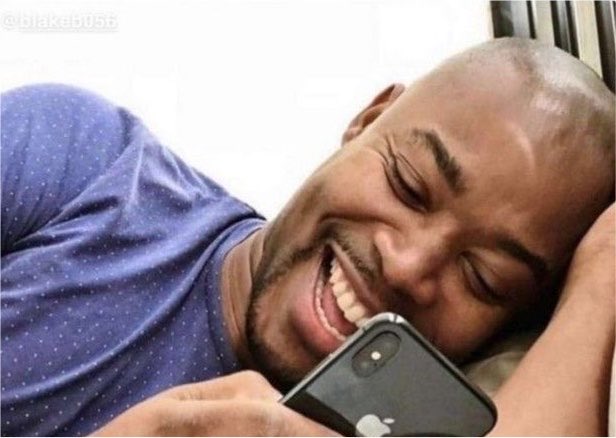 ayblaaack's tweet photo. when your phone is finally charged enough to roll over on the other side of the bed https://t.co/Xc2aiKYEiY