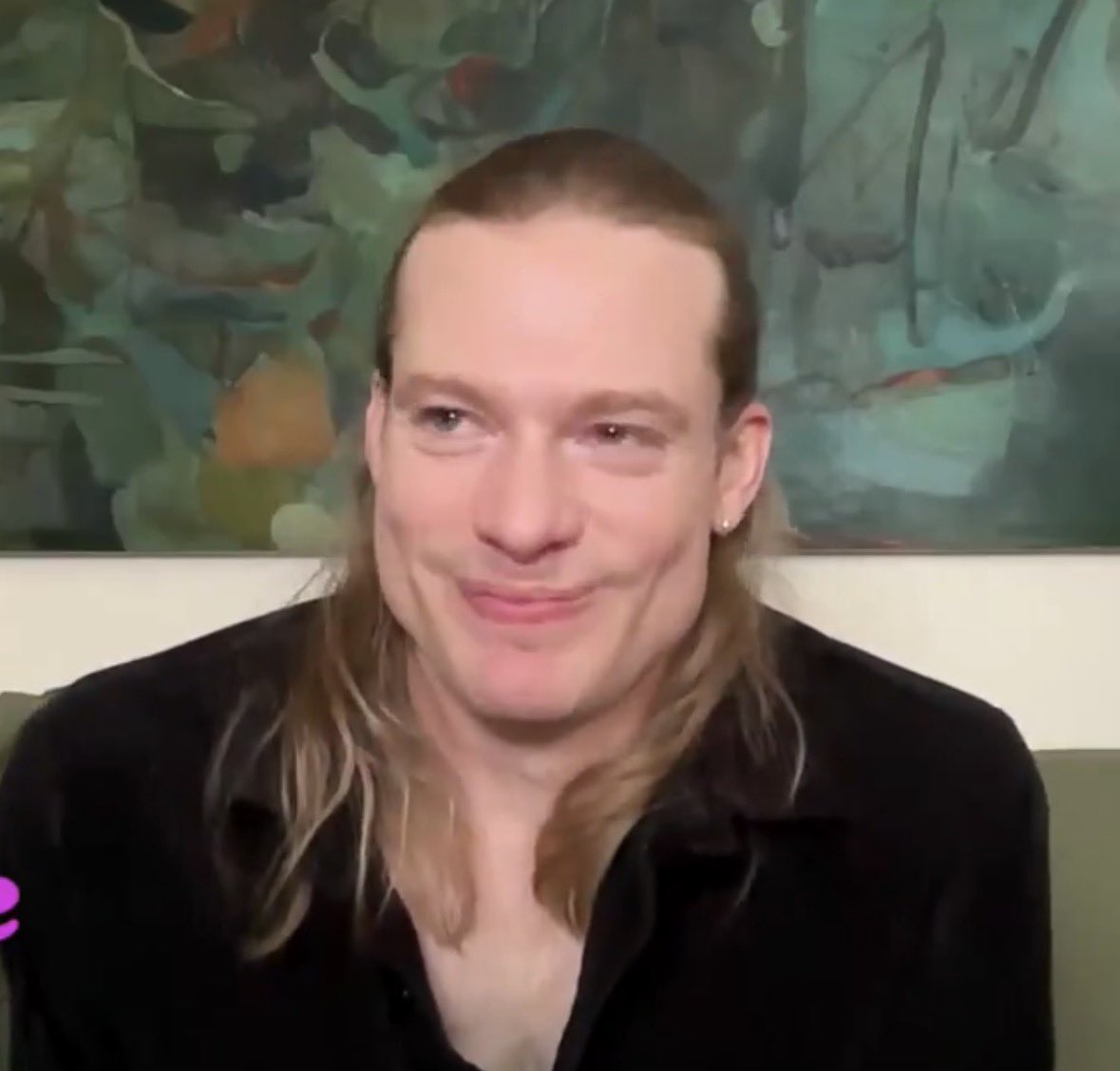 plasticfiends_'s tweet photo. the amount of pictures of sam where he looks like a girl who is going to be ok https://t.co/S05b4O0EqH