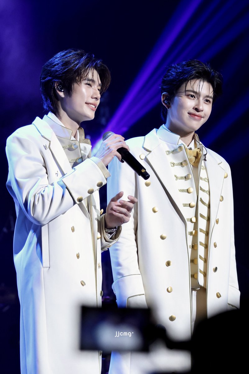 JJcmgPPW's tweet photo. The final chapter of Rendezvous. ⭐ 
พวกเทอเก่งมาก ยินดีกับทุกความสำเร็จนะ

PONDPHUWIN RENDEZV MANILA

#PondPhuwinRendezvousInManila 
#PondPhuwin #ปอนด์ภูวินทร์ https://t.co/vzBz4UVjWF