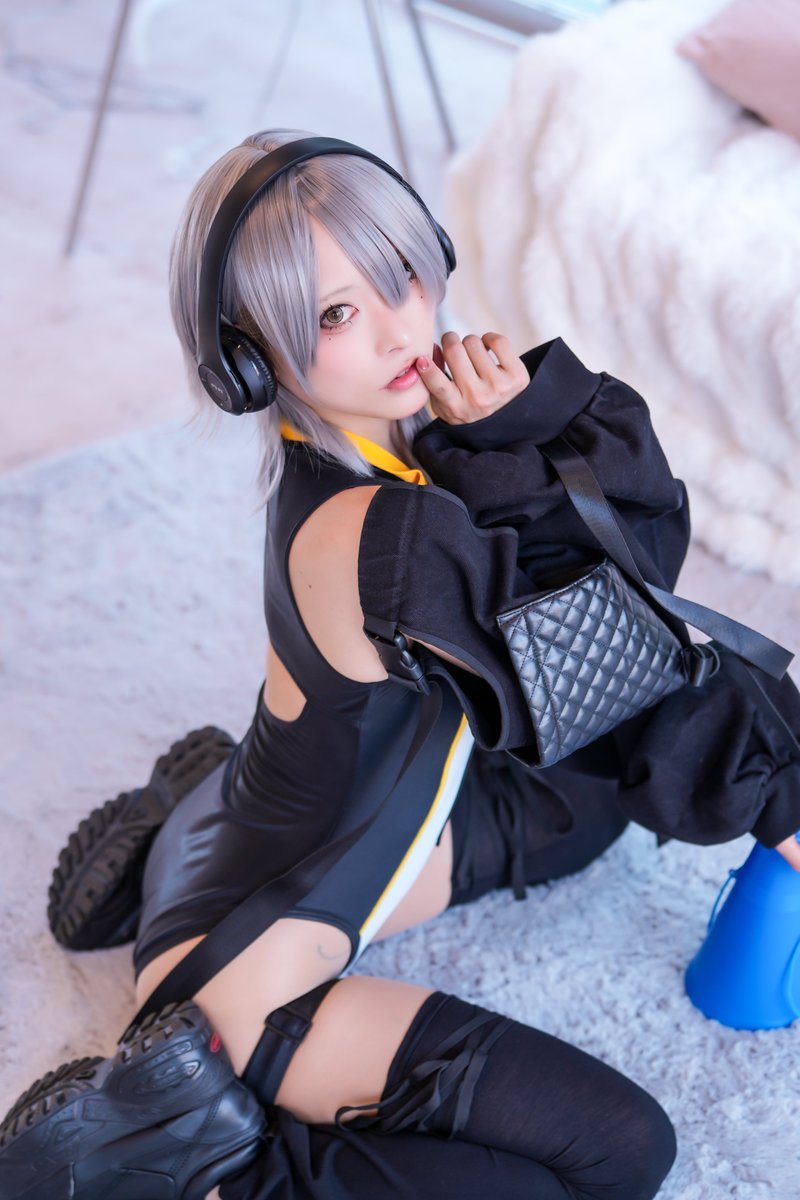 taketake523555's tweet photo. 26.08.02 #サミマ
東雲氷様　@kri_cos 
#東雲店員　

年末以来ようやくの美人様❄️ https://t.co/n4E5kUBiKh