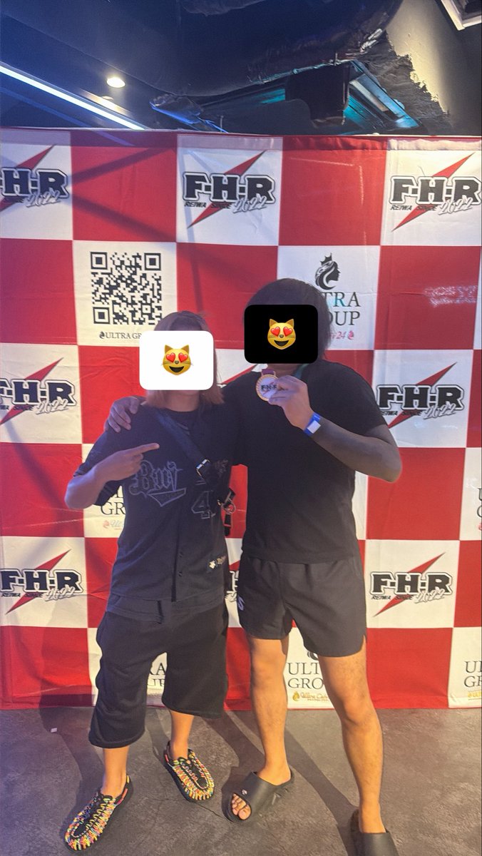 final_suisai2's tweet photo. 社長が試合見にきてくれました！
勝てました！やったー❣️ https://t.co/YpFex4TEsE