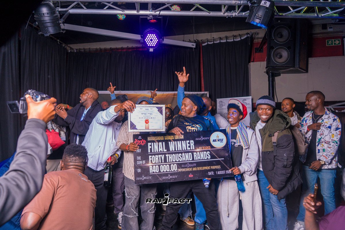 ZakweSA's tweet photo. #HoodvsHood 🔥🔥🔥 https://t.co/H9aTMWwi0u