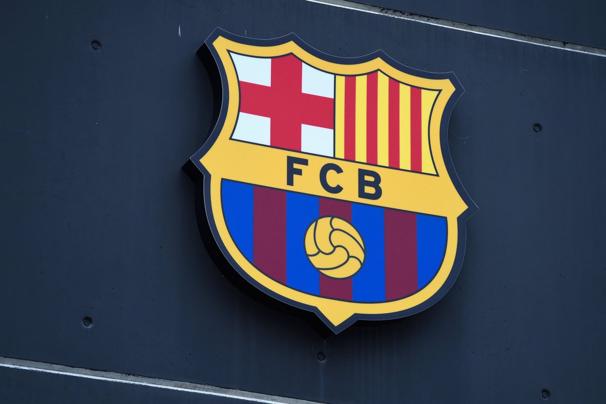 donaldpena34391's tweet photo. 🚨 Gerard Pique on Barcelona transfer strategy in last two seasons:

🗣️"I'm disappointed with Laporta and Deco. So far you've only brought in Adeyemi and Gordon, and that's simply not enough for a club like Barcelona."

"Your biggest weakness isn't the attack—it's the defense. Barcelona have been conceding too many goals over the last two seasons, and that's one of the biggest reasons they haven't won the Champions League."

"Instead of fixing the areas that need urgent attention, you keep signing players who don't solve the real problems. Strengthen the defense. Strengthen the midfield. That's where this team needs help the most."

"Barcelona fans have every right to demand more from the board, just as Real Madrid supporters expect their club to fill every gap in the squad during the transfer window."

"Let me be clear: if Barcelona don't make more quality signings before the window closes, I don't see them winning major trophies this season. Hansi Flick is a fantastic coach, but even the best coach in the world becomes limited if you don't give him the right tools to succeed."

"The board still has time to act—but they must act now."

What do you think about this is he right or wrong ??