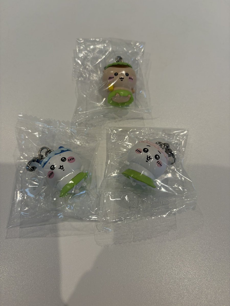 haaaar0618's tweet photo. ちいかわ 映画特典 交換 めじるしチャーム

譲→ハチワレ、ちいかわ、くりまんじゅう
求→うさぎ>モモンガ

纏めて交換していただける方優先、福岡市内手渡し可能かな方優先でお願い致します🙇‍♀️
郵送も可能です！お気軽にお声掛けください！！ https://t.co/3dPK8u0Ljb