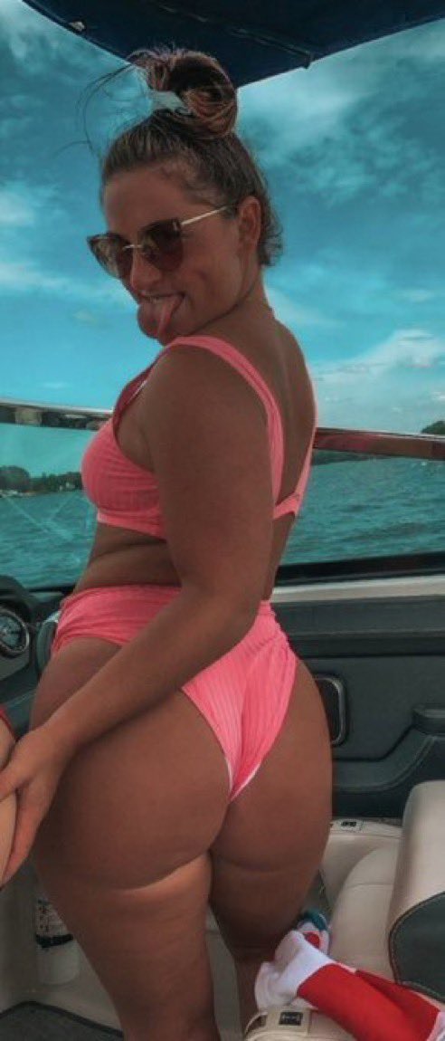 ohnoway999's tweet photo. Cuck submitted his fat booty slut wife https://t.co/I8f9oA1qFK