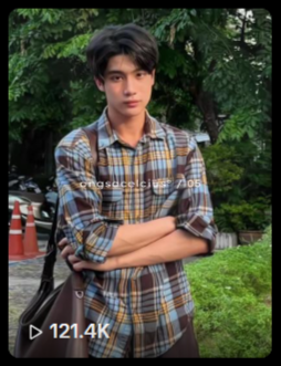 inmybubble_z's tweet photo. ตัดพี่ธีร์ลงกี่ทีก็แมส แต่ยัยต๋าไม่เอาพี่ธีร์55555

#ongsacelcius https://t.co/pxvjsIjLh9