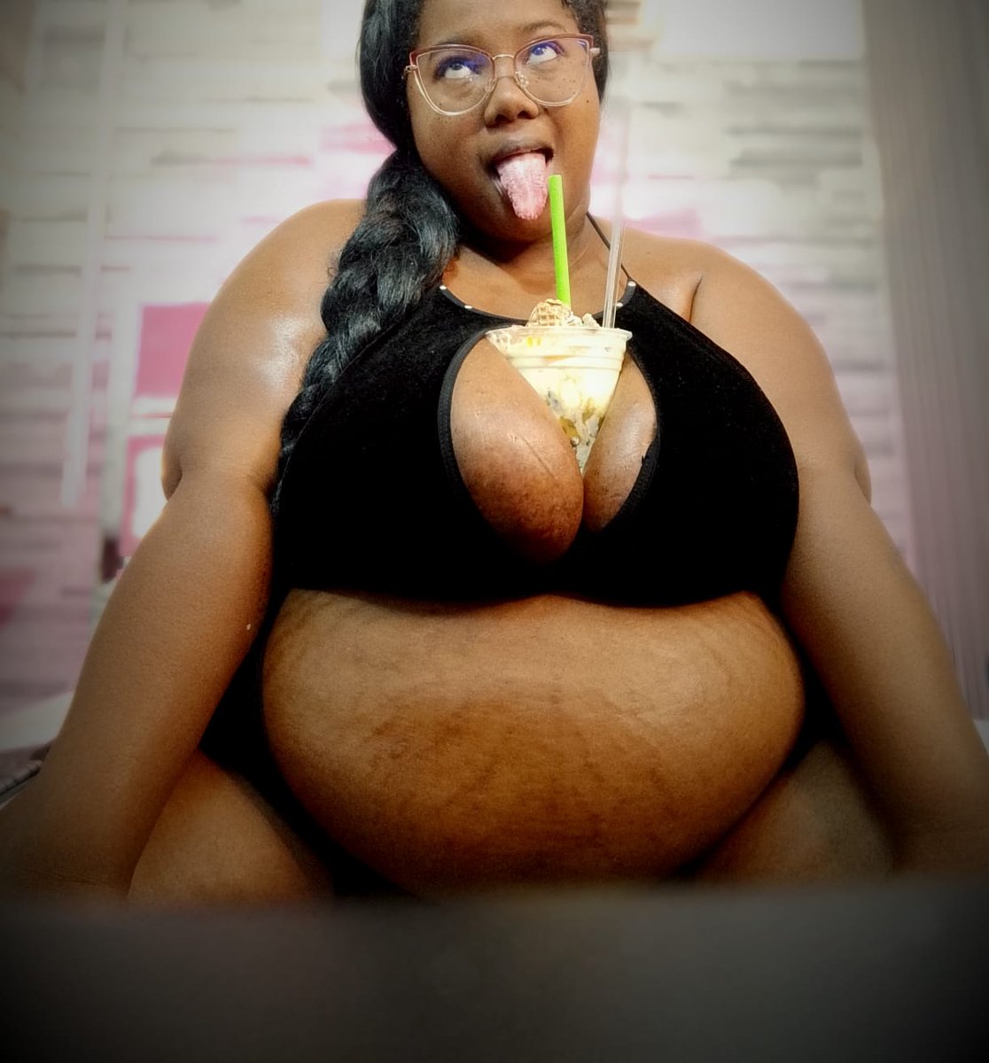 RFoxter6977's tweet photo. come feed me so bad😈🥵
#bbw #ebony https://t.co/C1gNkbJsOq
@CamSodaCol
@CamSodaCams
@CamSodaLife https://t.co/3mkFlnKxCh