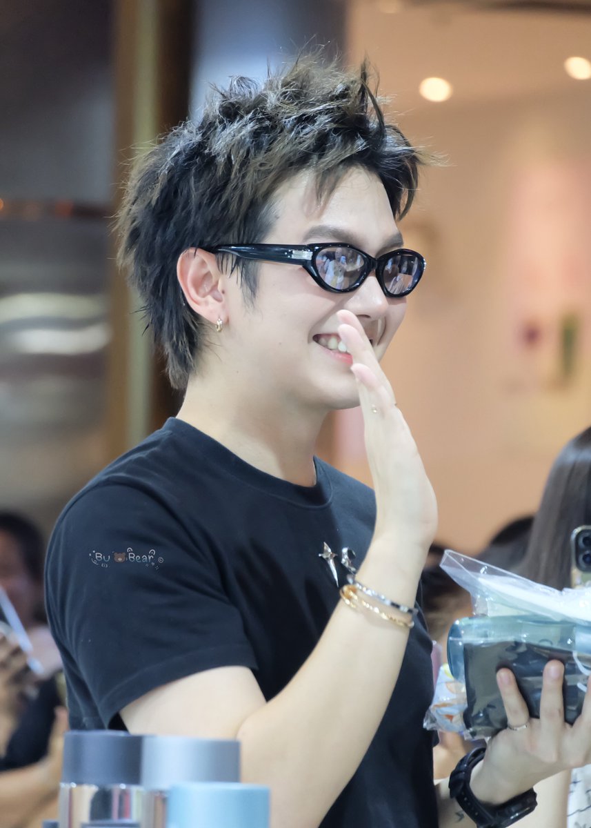 Bubblebear_BuBu's tweet photo. ✨😻

BUILD WEIBO GALA MOMENT

#WEIBOGALA2026BOOTHVISITXBUILD
#WeiboCulturalCommunicationNightThailand https://t.co/ED3NipPli6