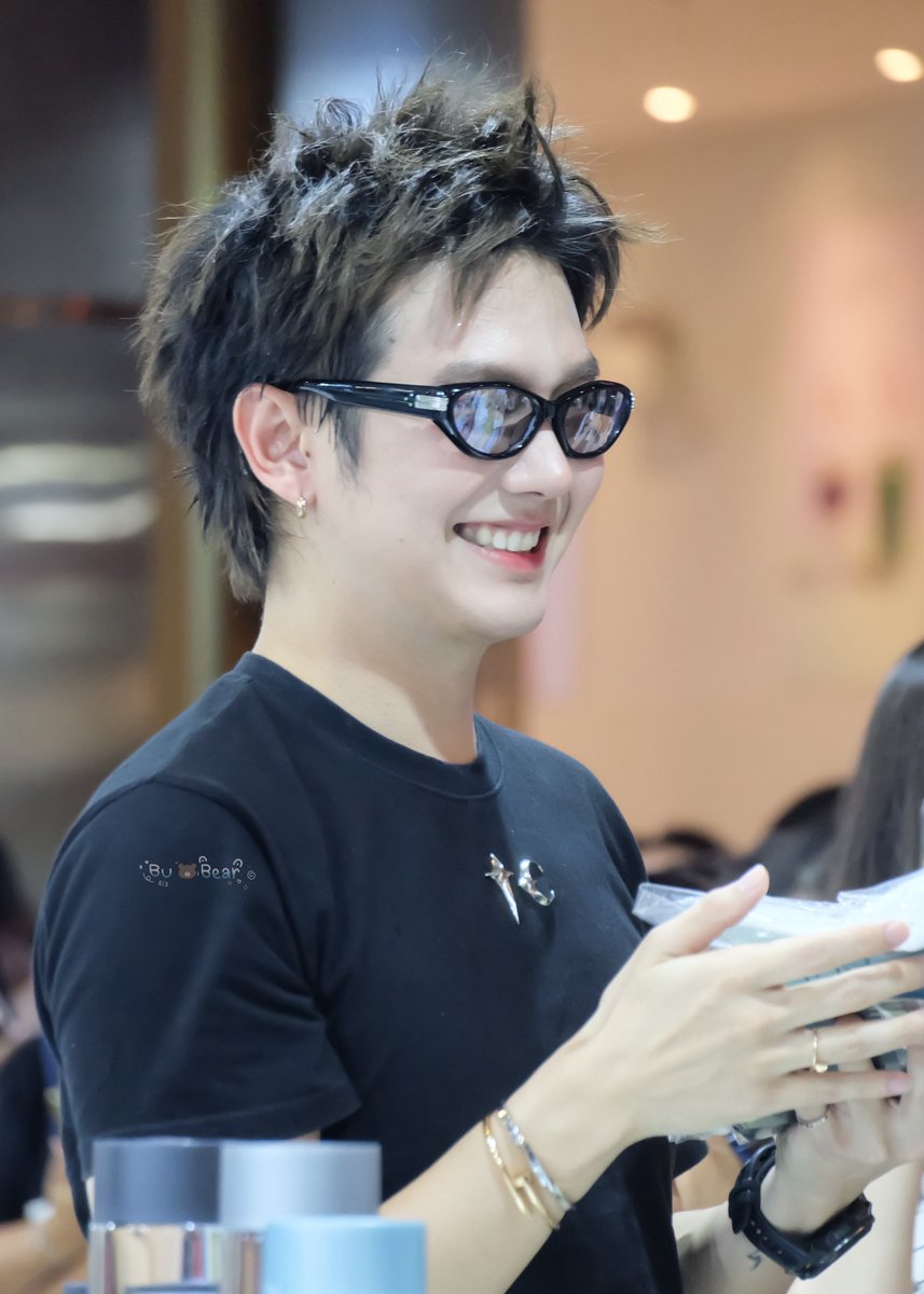 Bubblebear_BuBu's tweet photo. ✨😻

BUILD WEIBO GALA MOMENT

#WEIBOGALA2026BOOTHVISITXBUILD
#WeiboCulturalCommunicationNightThailand https://t.co/ED3NipPli6