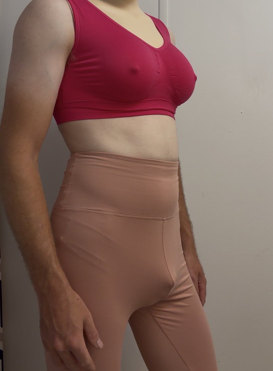 sissy_ambie's tweet photo. Having fun with my recent purchases 😍 https://t.co/Dntm9Ihs2U