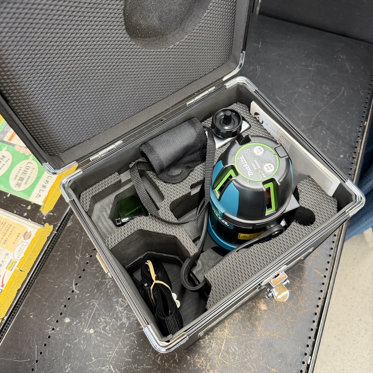 未使用品の買取りです。 マキタ レーザー墨出し器 SK314GDZN アクト
