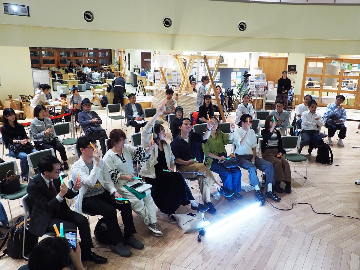 clubsuburb's tweet photo. ◤クラブサバーブ2026（第五期）参加者募集中！◢
自分たちでまちを面白くするアイデアを���画しチャレンジする参加型まちづくりワークショップ「クラブサバーブ2026（第五期)」を実施します。
東京の郊外、国立市が舞台。

詳細・申し込みはこちら。
https://t.co/wsXQN65Qpx
（8/17 正午募集〆切） https://t.co/eqRLgYKSNk