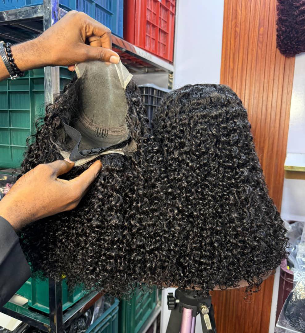 toy1_toyin's tweet photo. #luxuryhair
#vendor
#lekkivendor
#hairstylist
#thewellnesspackage https://t.co/IinyaTAqiz