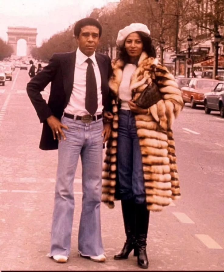 Bigdawg_Fly's tweet photo. Richard Pryor and Pam Grier in Paris, 1977. Pure Black excellence.🖤 https://t.co/FYLybTiAFs