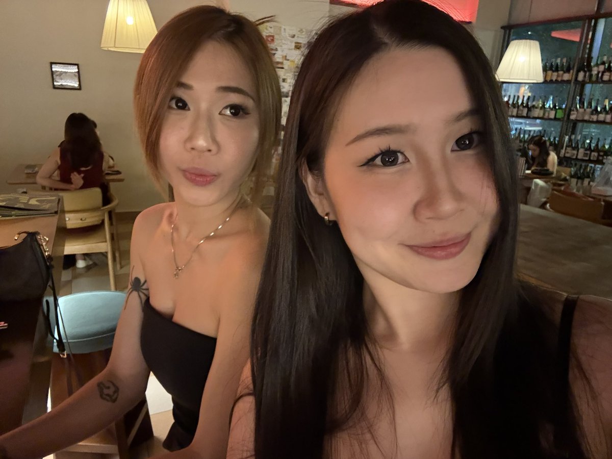 xiaot_ng's tweet photo. caught up w my friends over the weekend https://t.co/4gAAvSbqum