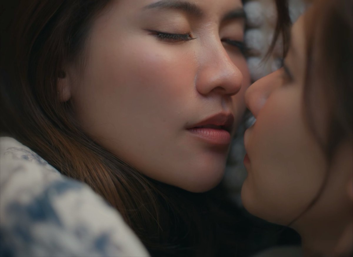TrendFor_NNN's tweet photo. THE FIRE MELTING HEART
#โซ่รักอัคนีตอนที่4
#น้ำหนึ่งเนย #NamneungNoey  

สาววายด้อมเราเก่งมากนะคะว่าไม่ได้ เจอ uncut ซีนนี้เข้าไป หายไปพร้อมกันทั้งไทม์ไลน์แต่ก็ไม่ลืมที่จะกลับมาเทรนด์ บางคนกลายร่างเป็นลิงลพยังไม่กลับคืนมาเลย 

หนึ่งในนั้นคือเค้าเองจ้ะเตง 😭 ก็คนมันฟินนี่ https://t.co/7yQ6t4g271