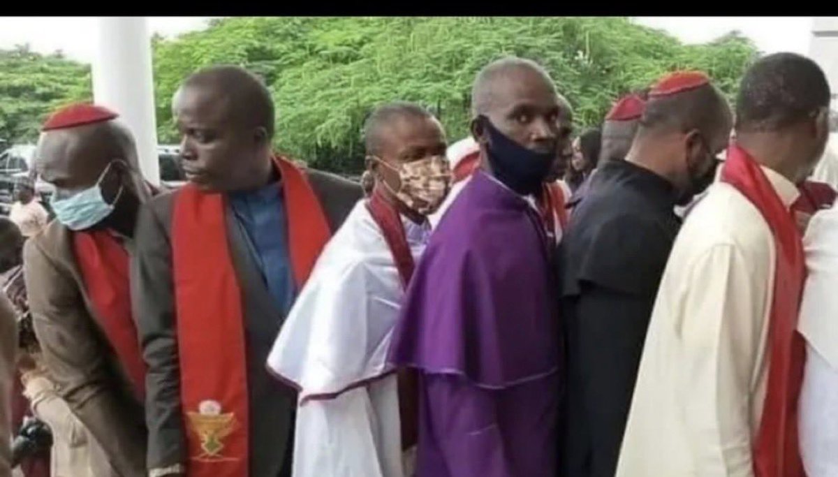 ogkuku2's tweet photo. @ChidiOdinkalu Soon the usurper in the solar-powered bunker will arrange his #FakeBishops to join other hirelings to counter His Eminence, Cardinal Onaiyekan’s position. But one thing is sure, usurper must be frustrated that the Cardinal is beyond his reach, unlike the RCCG Daddy G.O. https://t.co/SNIzCSigBO