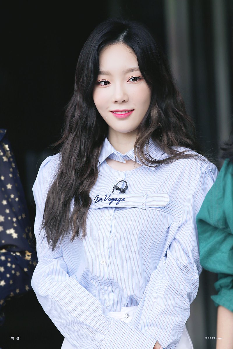 GuukiiG's tweet photo. Gracefully beautiful 💜~                  
#태연 #TAEYEON #GirlsGeneration                                   

Cr: 백셜 (BS309) https://t.co/WlSbrdtUxN