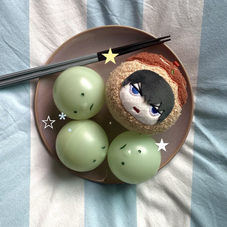 thatblueboy___'s tweet photo. 🥣🥢☆彡  。 https://t.co/YZ1lyh3JnD
