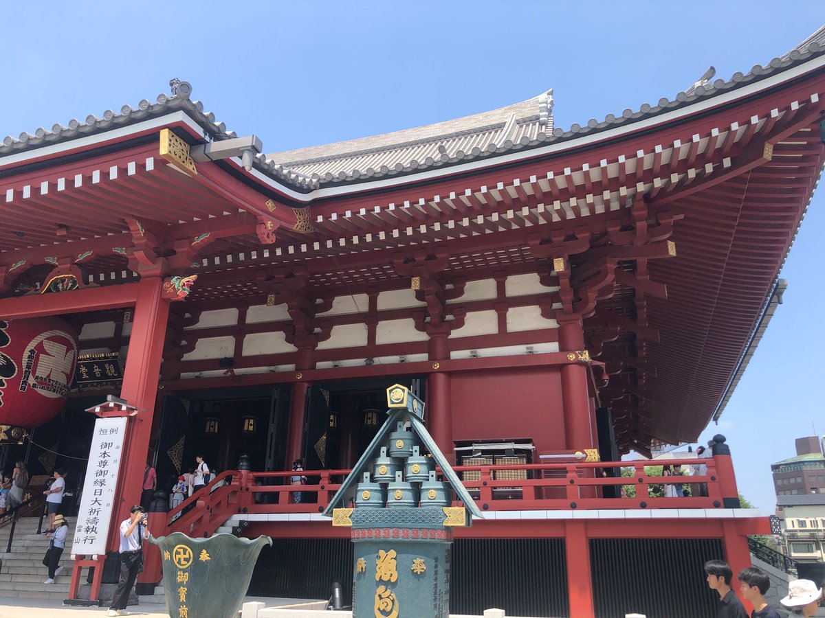 runva0429's tweet photo. 今日も暑かったわー
上野から浅草、ほんで入谷、日暮里と汗びっしょり。
締めは寿でカレーせいろ(辛口)。これ、美味いねん。
#わた散歩　#ブラワタル　#るんば飯　#上野東照宮　#浅草寺 https://t.co/5YOKpiT4gt