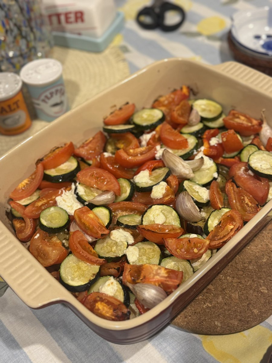 ihaveabluehat's tweet photo. Dinner tonight 😋 https://t.co/fj61eBDUIH