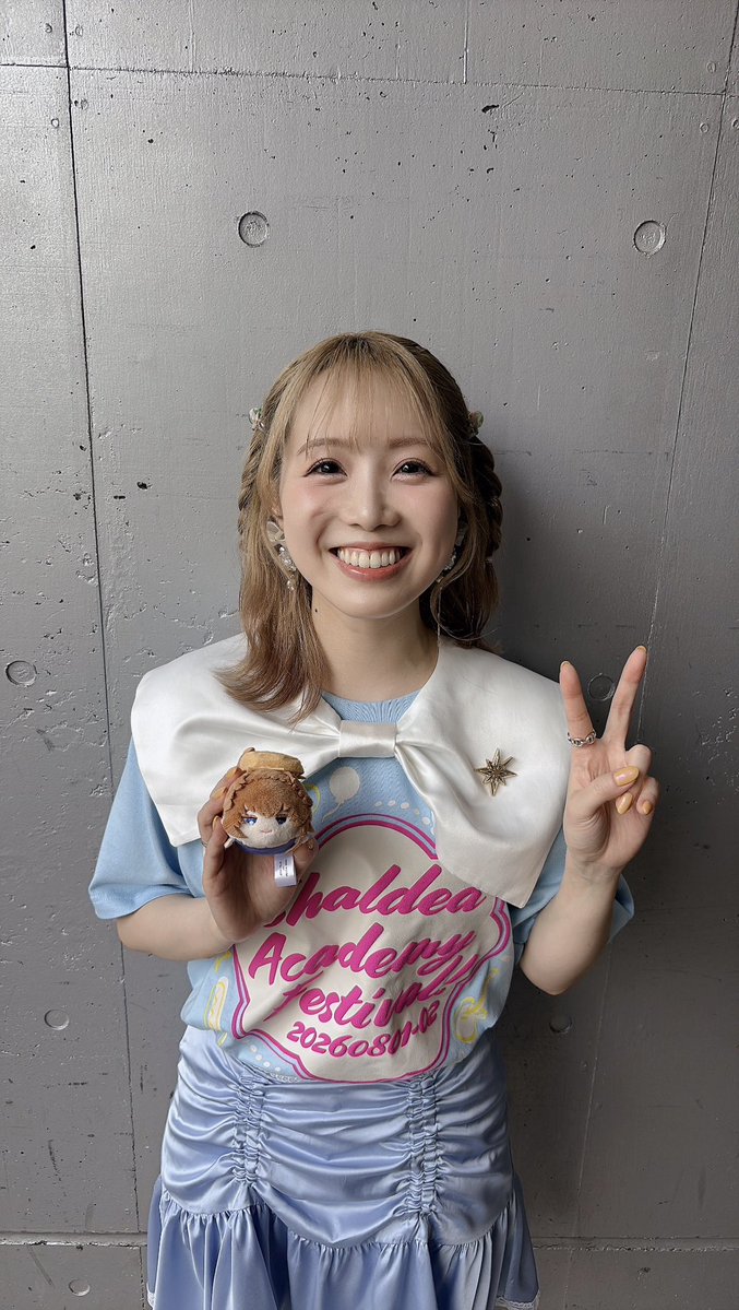 karin_takahashi's tweet photo. FGO Fes. 2026 #FGOフェス
２日間ありがとうございました🌻

皆さんと一緒に楽しい時間を過ごせて嬉しかったです✨
素敵な時間をありがとうございました♪

今日は、描き下ろしゴッホちゃんをイメージした素敵な衣装を用意していただきました🍟

#FGO #FGO11周年 https://t.co/h8YEfJHmx0