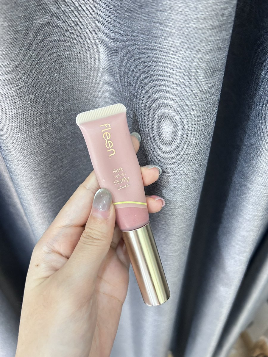 gilewon's tweet photo. ส่งต่อ fleen blush 20c Red Rose -190฿รส ใช้ไป2รอบ🤍✅ https://t.co/ifykctOaAi