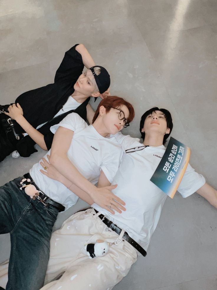 fluffycutie_jsc's tweet photo. กุชงเอง ฟินเอง มีใครอยากแต่งหินชิต้า สามเผ่าเราคือหนึ่งให้กุอ่านบ้าง https://t.co/fyf7a9myc8
