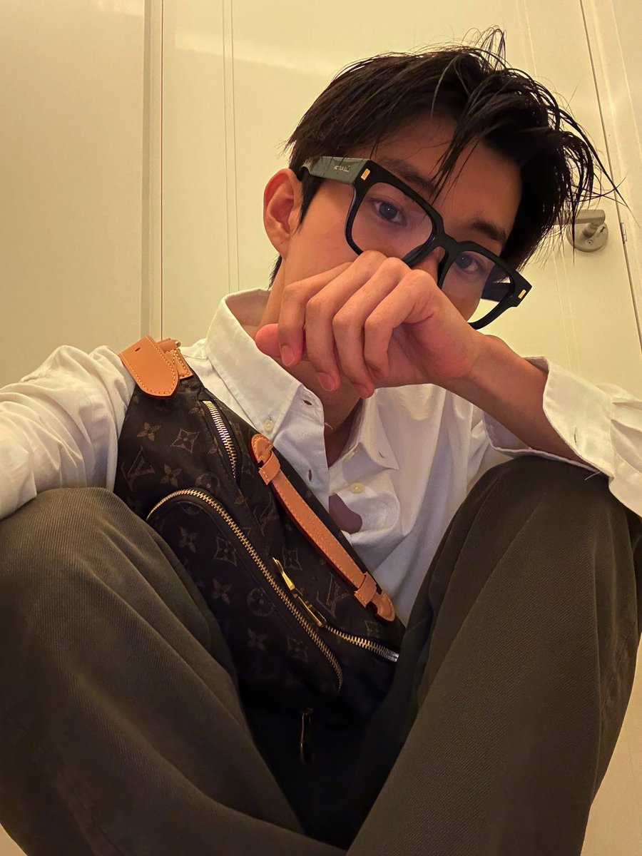 Xnqhan's tweet photo. In this statement, I'm the one who most baddie uh-huh. https://t.co/P4TInYV0ye