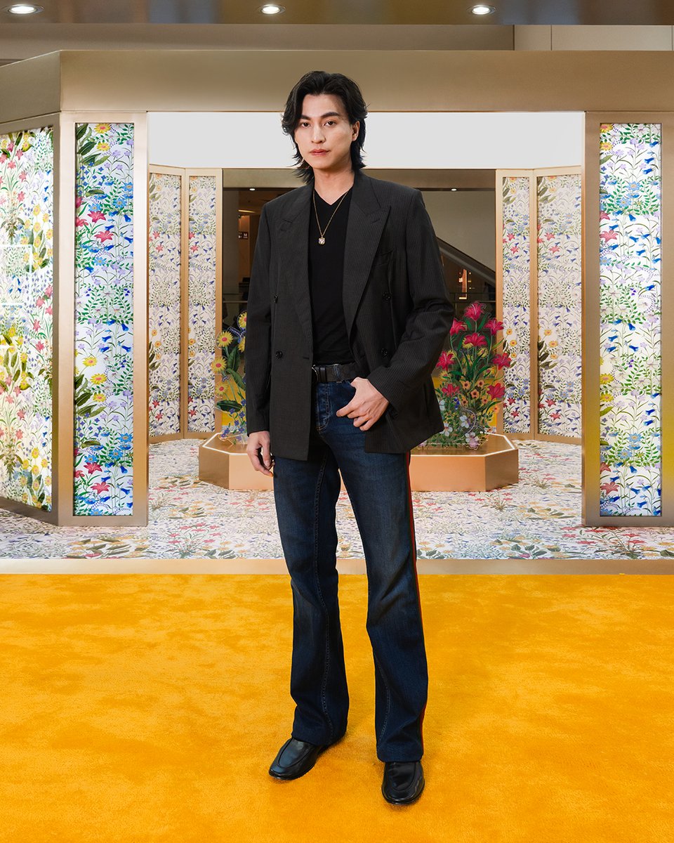 gucci's tweet photo. In Bangkok celebrating the launch of the new #GucciFlora Gorgeous Orchid Intense with @gulfkanawut and #DavikaHoorne. #GulfKanawut https://t.co/eCCFDJaLq5