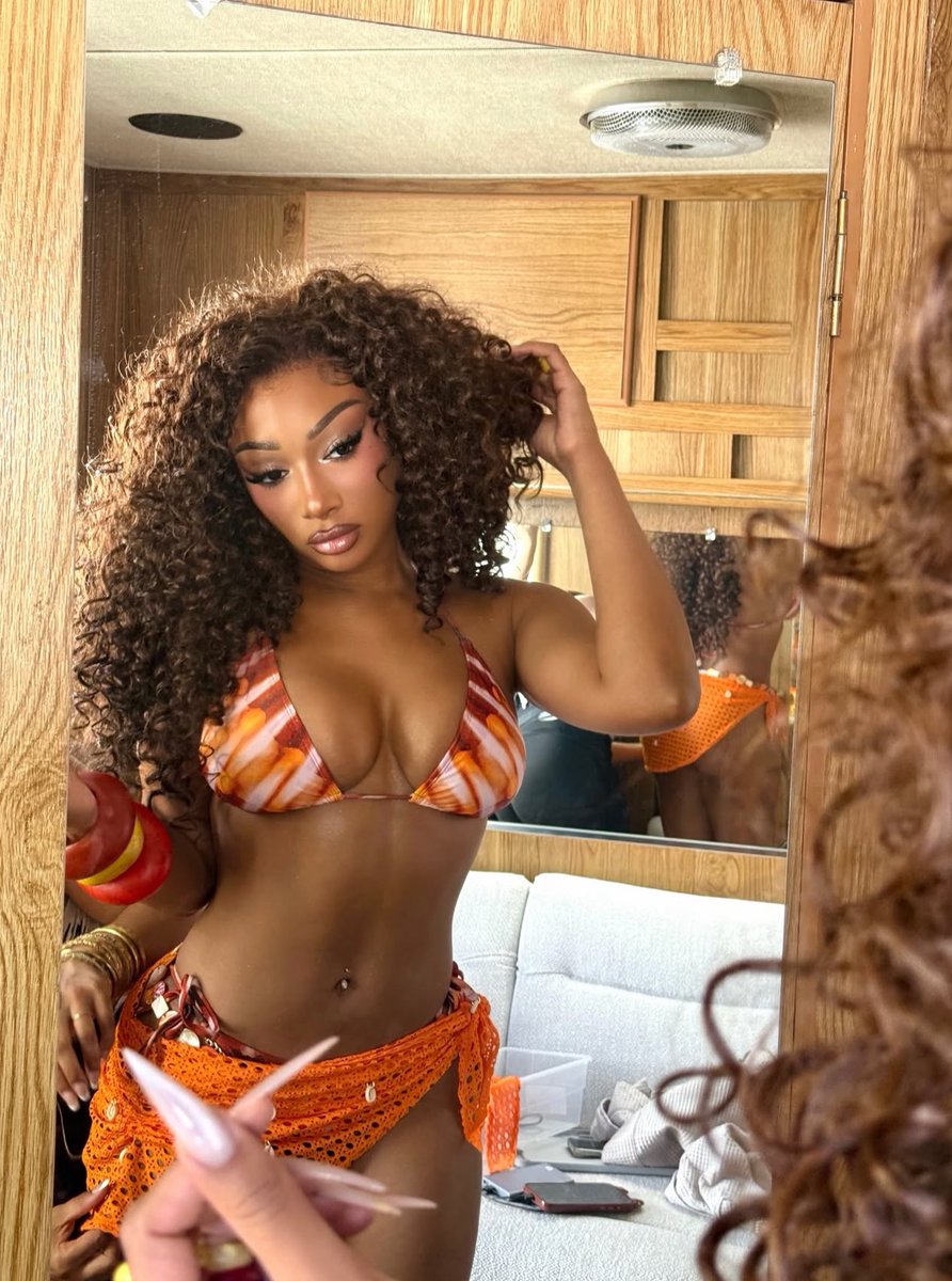 meganswoo's tweet photo. megan thee stallion. https://t.co/aHRhkYdSEy