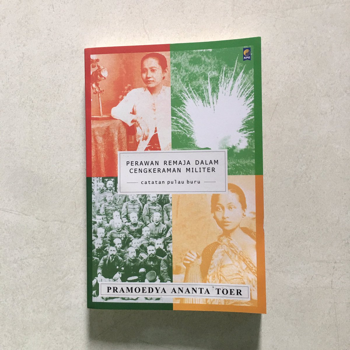 SQL_noob's tweet photo. wts buku-buku pramoedya ananta toer

bumi manusia 95k PRELOVED
anak semua bangsa 145k SEALED
perawan remaja dalam cengkeraman militer 40k PRELOVED

ALL HARGA NETT 🙏 https://t.co/2wYE9c61sH