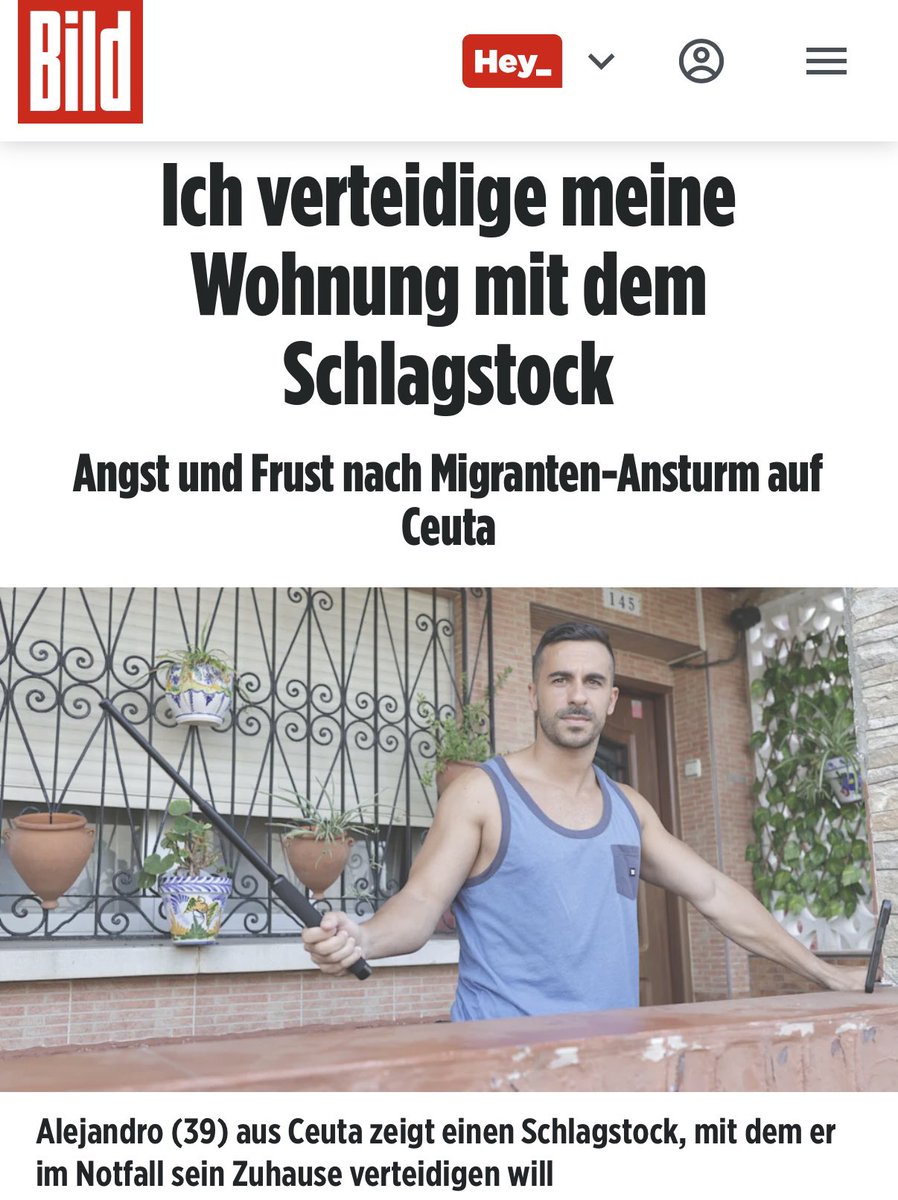 GeraldGrosz's tweet photo. Der Mann steht vor seinem Haus. Schlagstock in der Hand. Nicht weil er „rechts“ ist – sondern weil der Staat ihn im Stich gelassen hat.
Und ihr wollt uns immer noch erzählen, das seien arme, schutzbedürftige Migranten gewesen?
Das war kein Ansturm.
Das war eine Invasion.
Ein Krieg gegen Europa.
Und wir haben ihn verloren.
Weil unsere Eliten die Grenzen zur Dekoration gemacht und die Wahrheit zur Lüge erklärt haben.
Remigration statt Selbstaufgabe.
Alles andere ist Betrug am eigenen Volk.

Mehr in „ AB NACH HAUSE“. Das neue Buch von Gerald Grosz JETZT HIER: 
Amazon 🌍: https://t.co/htys55M9G3

THALIA 🇦🇹: https://t.co/TaCWceXXE2

THALIA 🇩🇪: https://t.co/RSDYcEkKZR

HUGENDUBEL 🇩🇪: https://t.co/1kK8fHcMCR

MORAWA 🇦🇹: https://t.co/DeynaMzO23