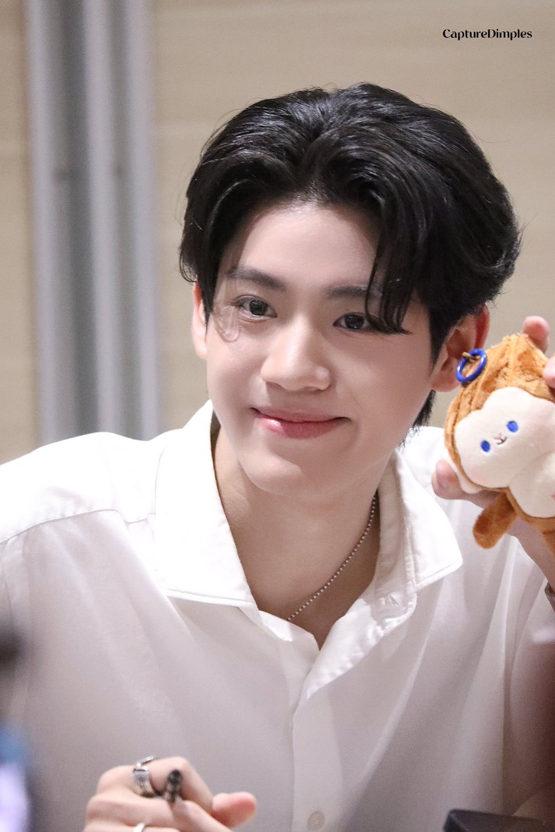 Methaves0121's tweet photo. Mond look so cute 💕

MONDPROPON FANSIGN

#งานมหกรรมนิยายนานาชาติ2026xAlmondProgress https://t.co/Mfp0he11ax