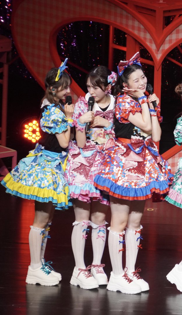 uzurayuzuka519's tweet photo. 何か企んでいる🩵🩷と、ﾃﾞｺｯﾊﾟﾁﾋﾄｶ https://t.co/3odGePV1ET