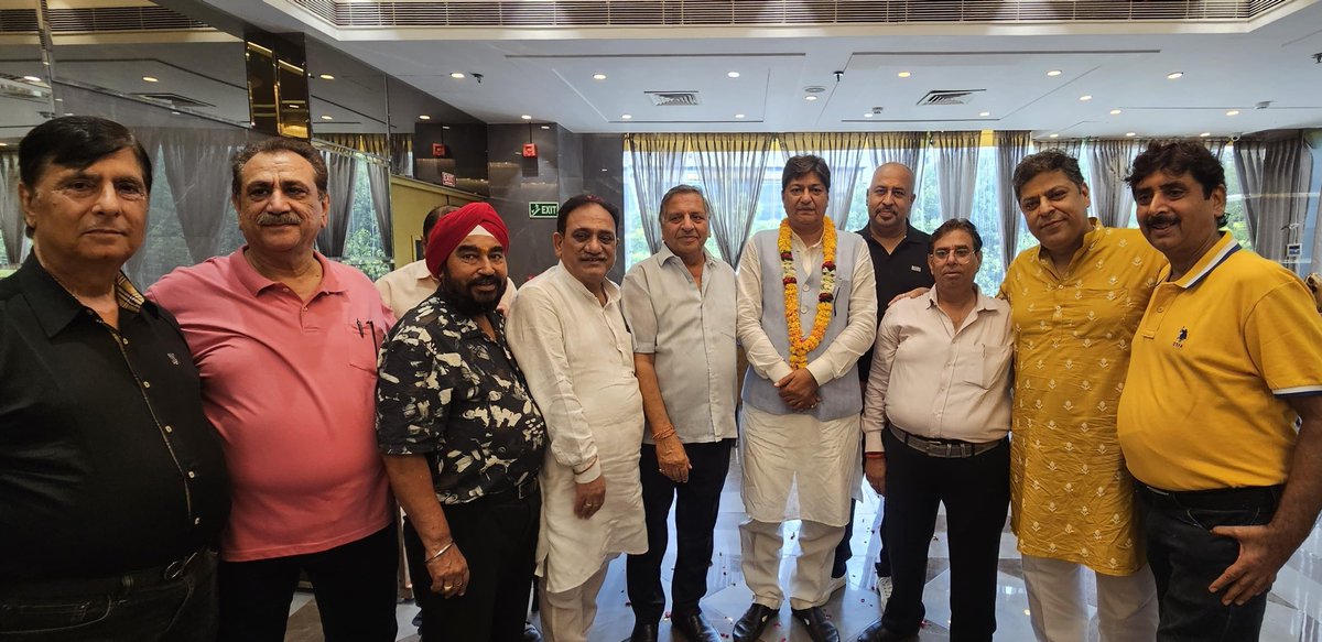 AshokGoelBJP's tweet photo. आज गुजरांवाला टाउन पार्ट 2 में गुजरांवाला RWA के पदाधिकारियों एवं क्षेत्रवासियों के साथ आत्मीय संवाद कर स्थानीय समस्याओं, सुझावों एवं जनहित से जुड़े विभिन्न विषयों पर विस्तृत चर्चा की।

क्षेत्र के समग्र विकास एवं नागरिक सुविधाओं को बेहतर बनाने के उद्देश्य से प्राप्त प्रत्येक सुझाव को गंभीरता से सुना तथा संबंधित समस्याओं के शीघ्र एवं प्रभावी समाधान हेतु आवश्यक कार्रवाई का आश्वासन दिया।

#ModelTownVidhansabha