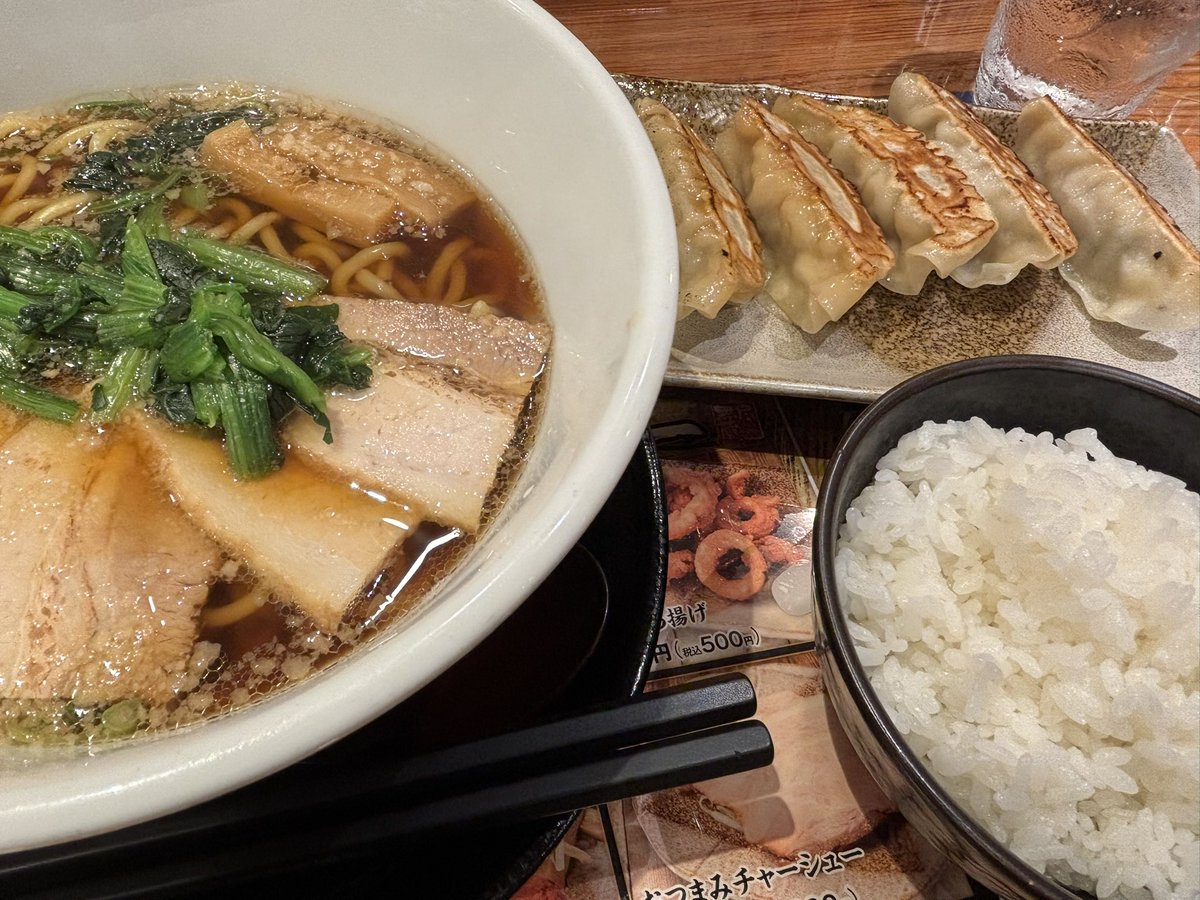 souichiro72's tweet photo. ラーメンを食べてきました♪ https://t.co/ppoMnjTO1G