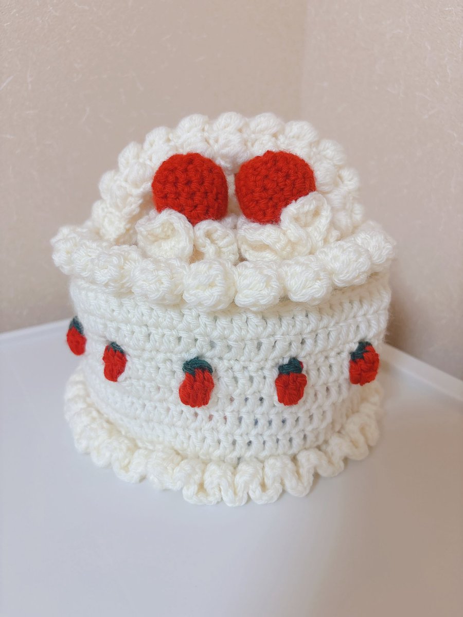 いちごショートケーキバッグ🍓 完成間近です🎵 ameさんのキットです