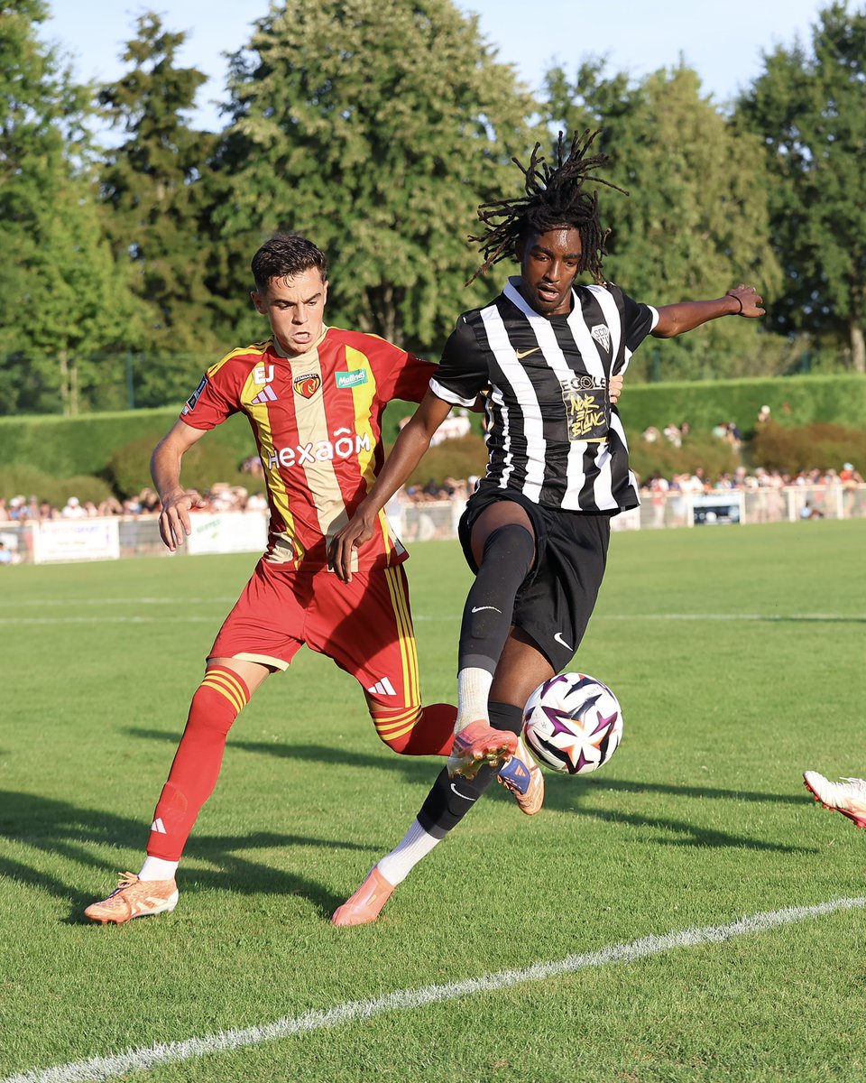 AngersSCO's tweet photo. Un duel que l’on retrouvera en @Ligue1 cette saison ⚔️🔜 https://t.co/qM1Oe9N4Lq