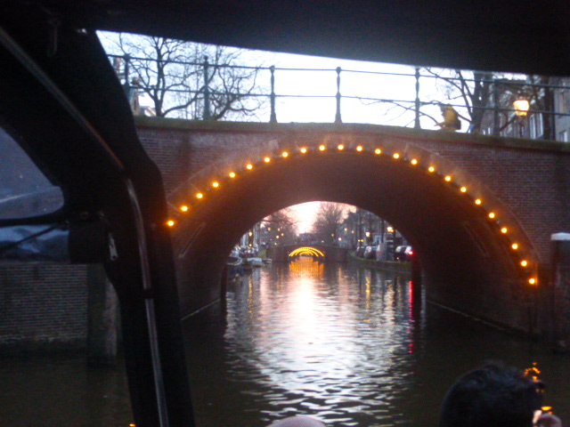 dvanduuren1's tweet photo. Alphabet Challenge
from: @sheenzmck
This Week's Theme:
- D for Dark -
🖤📷
Amsterdam
in the Evening
#AlphabetChallenge #WeekDforDark #donker #night #PhotoChallenge #fun #inspirational #Amsterdam https://t.co/oZ1YBjdQQh