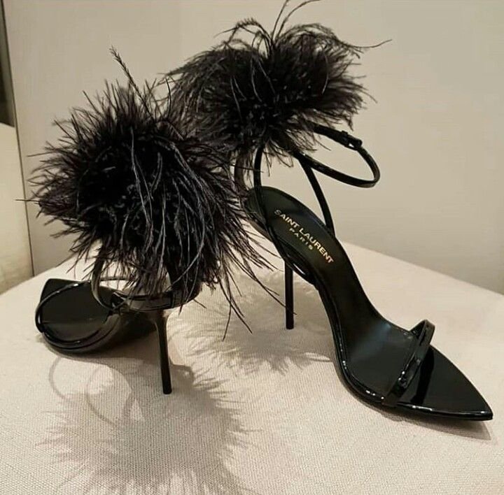 Auralyn0's tweet photo. YSL 🖤 https://t.co/qsx3lL2w0y