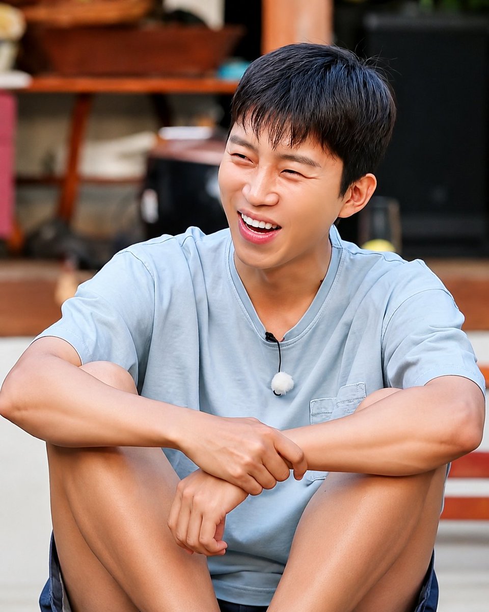 dksro707's tweet photo. 임영웅 SBS 산골총각영웅
화요일 밤 9시
웃는 모습만봐도  힐링이얌
#임영웅 #limyoungwoong #임영웅팬덤 #임영웅음원강자 #임영웅_산골총각영웅
출처:SBS/편집:영심 https://t.co/9JddZvP8Nh