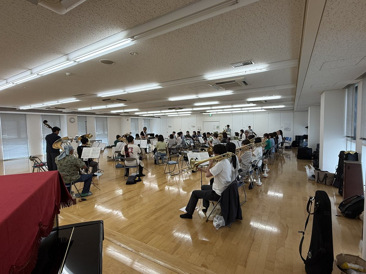 kawamidowind's tweet photo. 川崎みどり吹奏楽団です。
8月2日の演奏会報告です。
団員募集★オーボエ★ホルン★クラリネット★練習は日曜日午前見学可能HPより申込お願いします次回本番9月13日ご来場
お待ちしております
https://t.co/9KeXNsHZHR
https://t.co/2zKmSC2qfp
#オーボエ
#ホルン
#クラリネット
#バスクラリネット https://t.co/E8PykIwHuA
