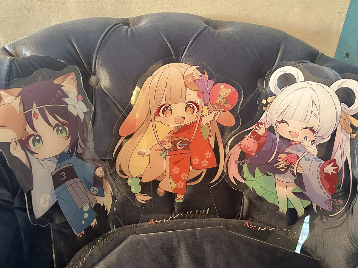 Basket_count_P's tweet photo. 友人に誘われて『超かぐや姫！ × andGALLERY Collaboration Cafe』に行ってきました。
超かぐや姫のキャラに囲まれた中でコラボメニュー楽しむことができて楽しい時間でした。
ミニアクスタも自分用に乃依くん当たったし友人が狙ってやっちょも当てたので満足です。 https://t.co/hZz2DpAzZp
