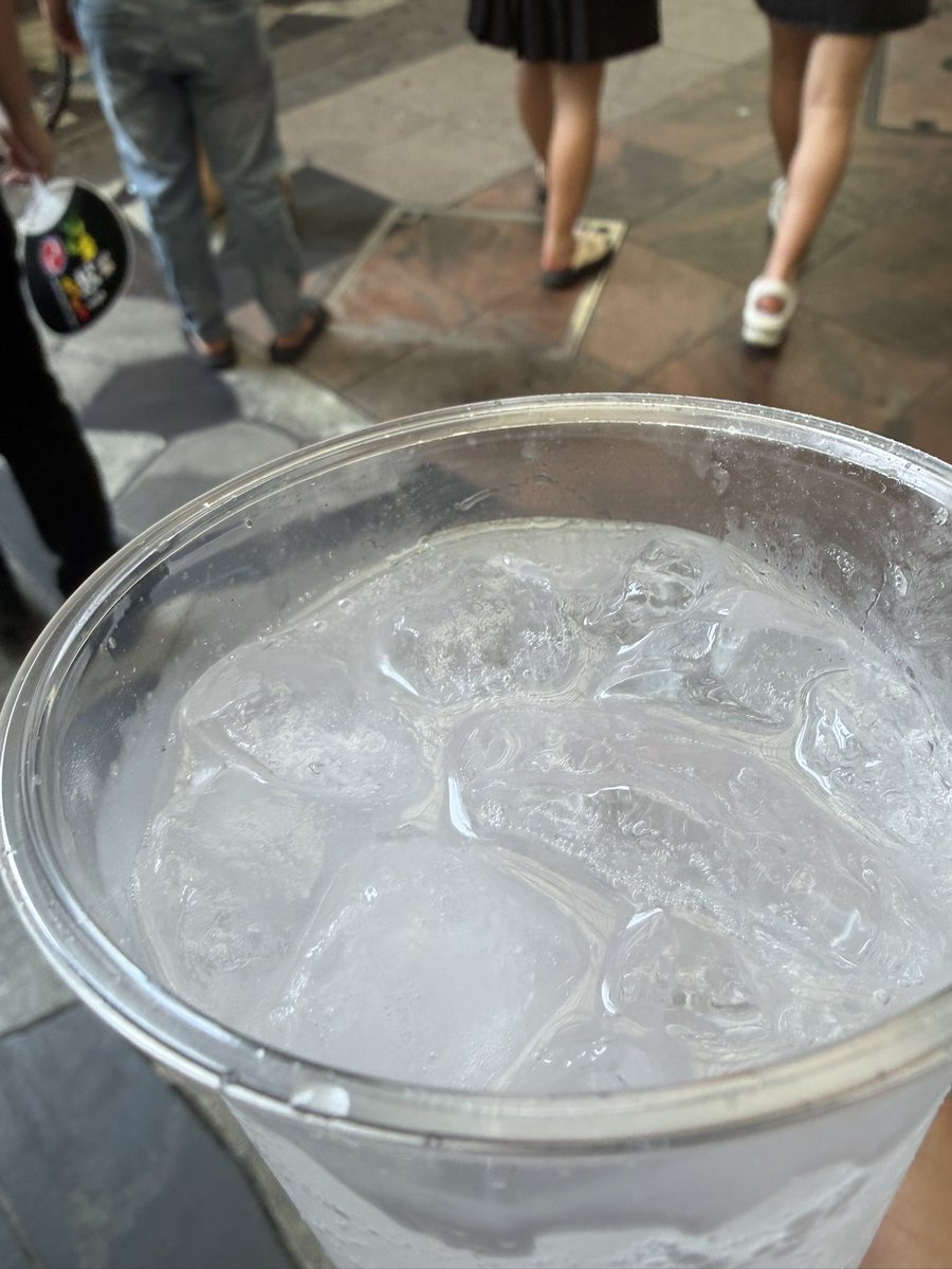 ruichan829's tweet photo. レモンサワー飲んだ🍋
今日の地元のお祭りは
すぐ帰ってしまった……
晩御飯美味しかったな https://t.co/BmnhZqqdWF